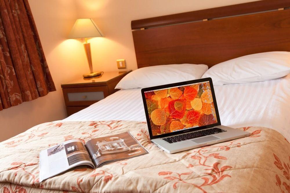 Four Seasons Hotel & Leisure Club 모니건 외부 사진